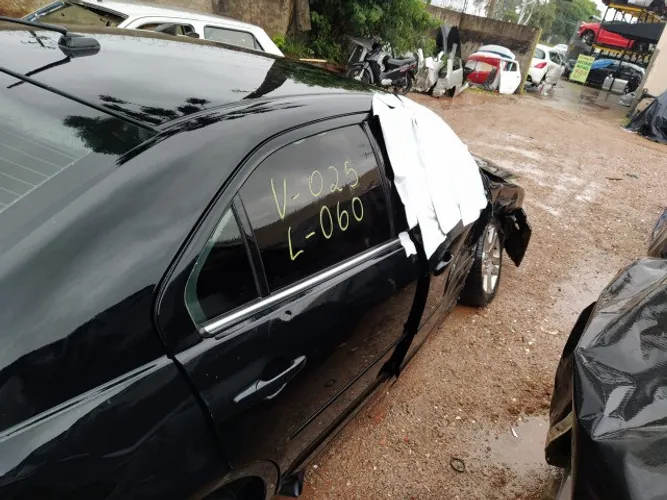 Sucata de ford fusion 2.3 2007 para retirada de peças