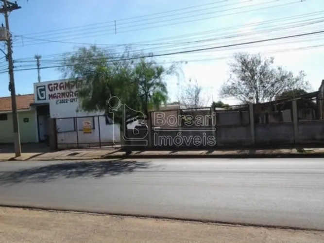 Oportunidade única! Barracão comercial à venda no Jardim Arco-Íris em Araraquara