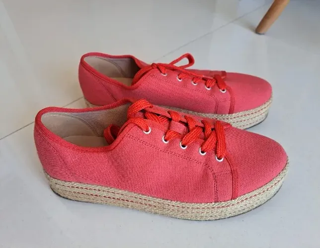 Tênis Vermelho Constance Tam 36