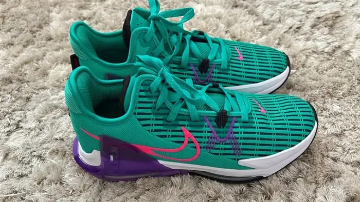 Tênis Nike Lebron James basquete