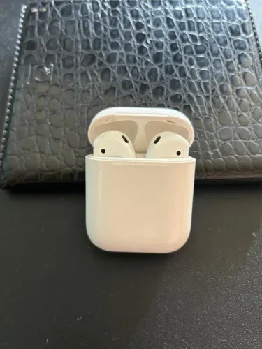 Apple Airpods A1523 (primeira geração)