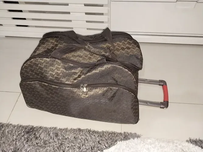 Bolsa de viagem com rodinha e puxador