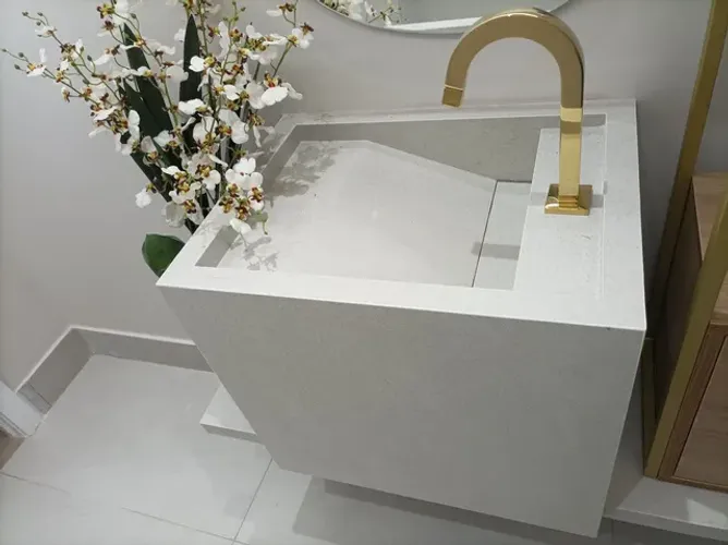 Bancada esculpida em porcelanato 
