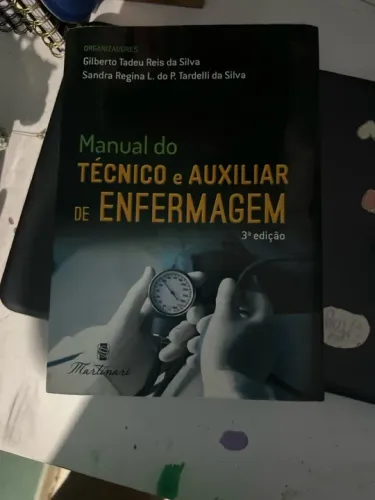 MANUAL DO TÉCNICO E AUXILIAR DE ENFERMAGEM