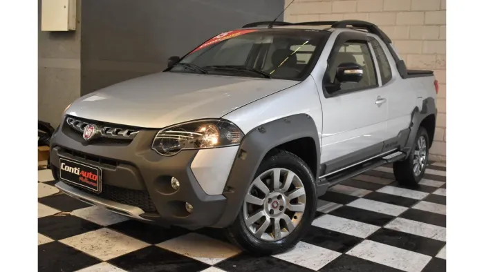 Fiat Strada Adventure 1.8/ 1.8 Locker Flex CE 2015