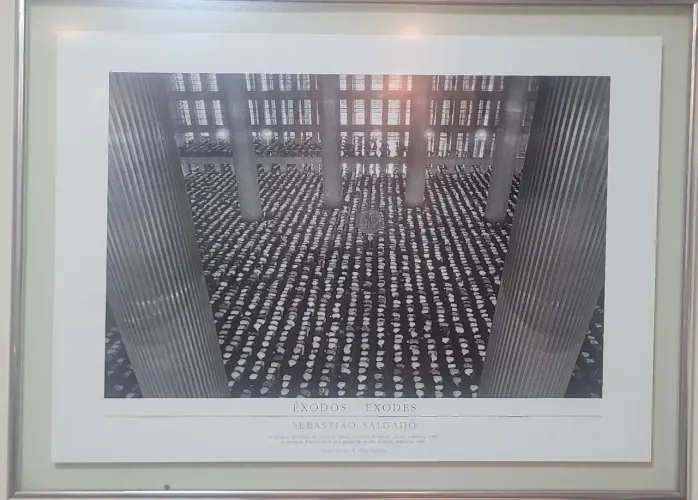 Fotos-pôsteres. ÊXODOS. SEBASTIÃO SALGADO.!