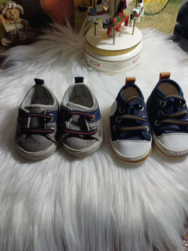2 sapatinhos de bebê Pimpolho tam.3, semi-novos