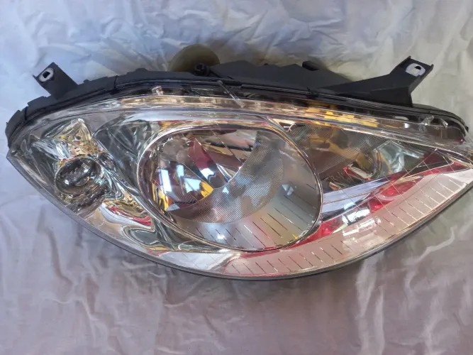 Farol Mercedes classe/ w169 2004/2008