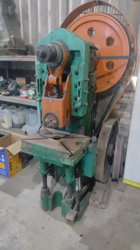 Prensa Excêntrica Gutmann 20 Ton