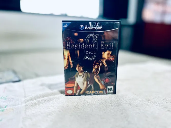 Resident Evil 0 - Versão americana com encarte e manual.