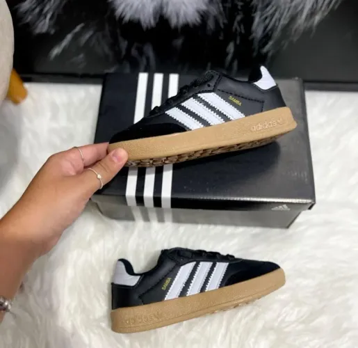 Sapatos infantis