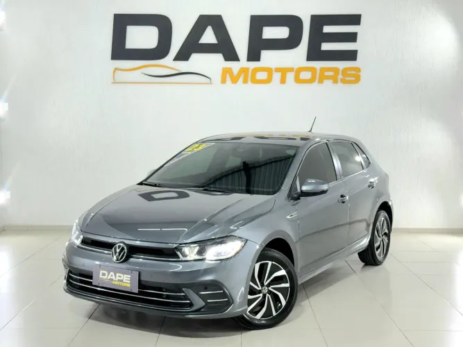 Polo Highline 2023 baixa km. Trocamos e financiamos 