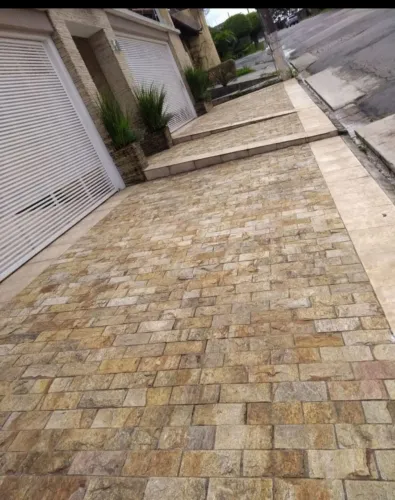 Revestimento em Pedra Miracema amarelo mesclado