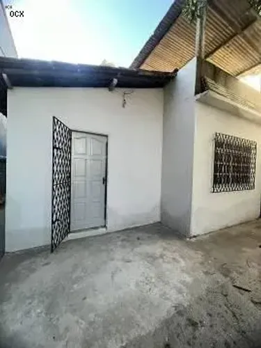Casa para Venda em Vila Velha, Cristóvão Colombo, 3 dormitórios, 1 banheiro, 4 vagas