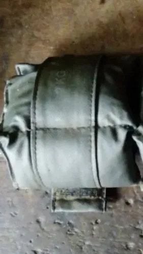 par de Pesos tipo caneleira de 2 kg,sendo 4kg no total