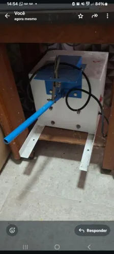 Máquina artesanal para corte e vinco