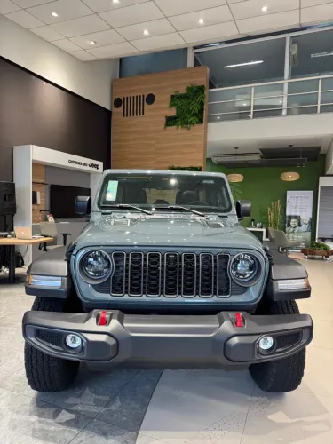 WRANGLER RUBICON 4x4 2025 0KM - JEEP SÃO CONRADO RJ