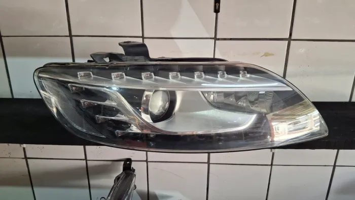 Farol Audi Q7 original sem recuperação 