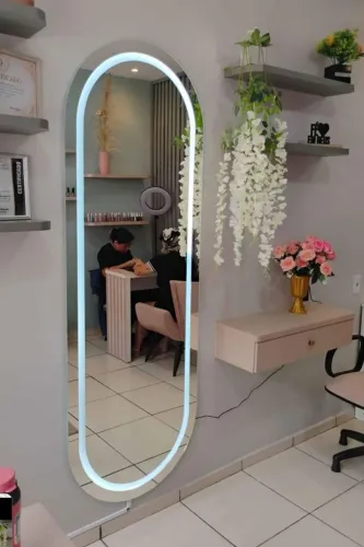 Espelho cápsula com LED