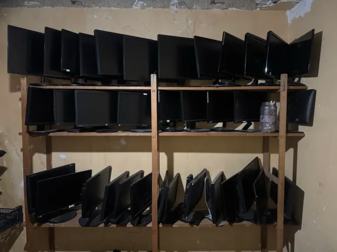 Grande lote de monitores 