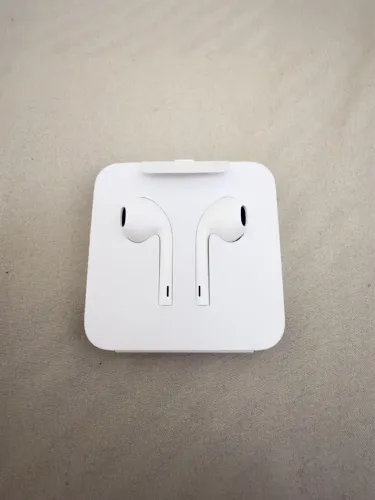 Fone de ouvido Apple com fio original lightning - Novo na caixa