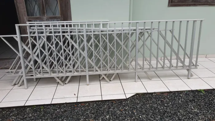 Guarda corpo de alumínio para escadas e ou sacadas.