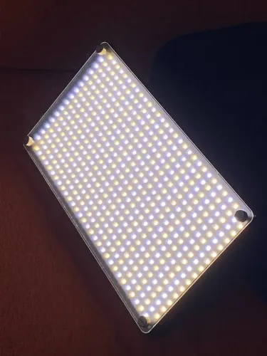 Painel de LED IKAN para Iluminação de Estúdio