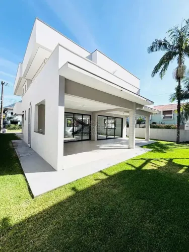 Casa com 4 quartos, Condomínio Lagoinha, Ubatuba - R$ 3.15 mi, Cod: 2351