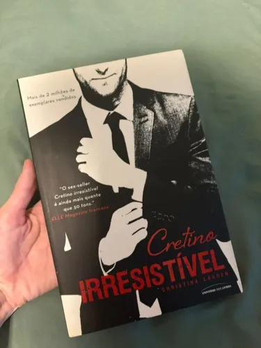 Livro Cretino Irresistível - Christina Lauren (usado, bom estado)