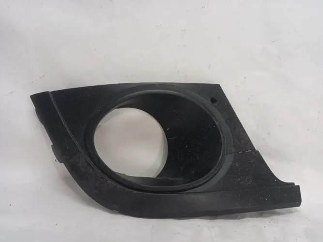 Moldura farol de milha Le Crossfox 2012 C/detalhe