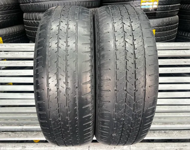 Par de Pneus 215/65/16 Bridgestone / Pneu 215/65R16 R$ 299,00