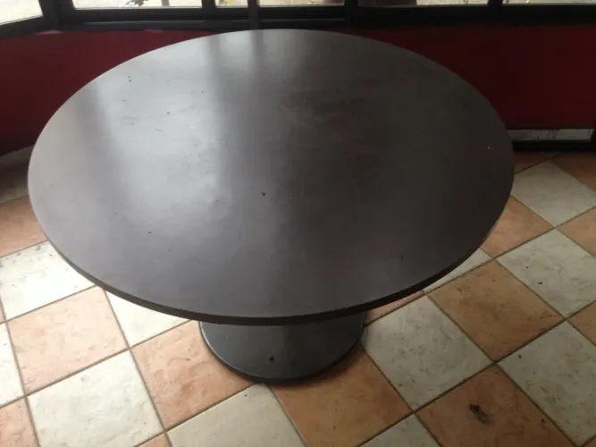 Mesa madeira base ferro fundido 