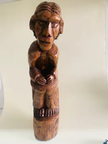 Escultura de Madeira Artesanal