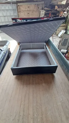 Cama box com Baú e colchão usado em bom estado de conservação 