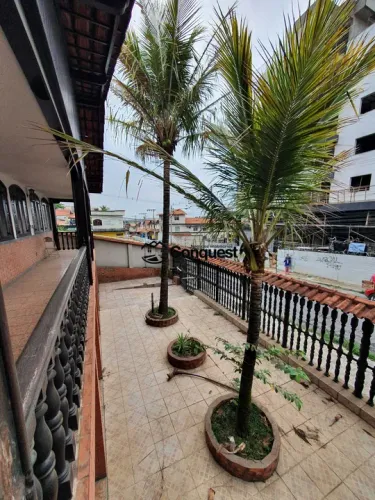 Vendo - Casa comercial com 7 salas 3 recepções! Localização privilegiada Eldorado Contagem