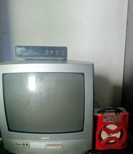 Tv tubo 14 polegadas Philips 