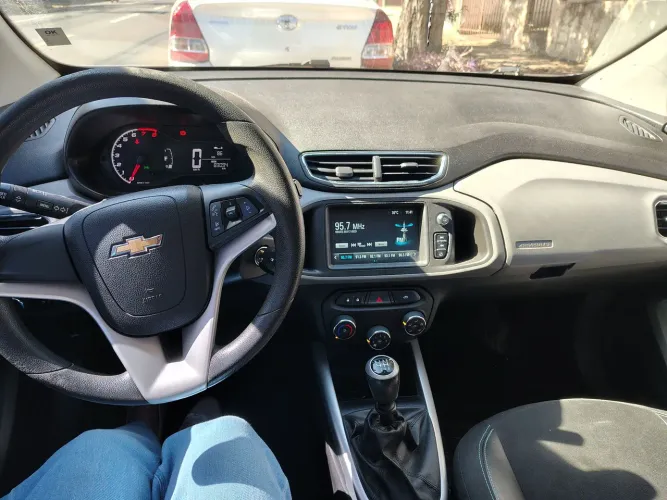 Chevrolet Onix Hatch LT 1.0 8V Flex Mec. 4P 2019