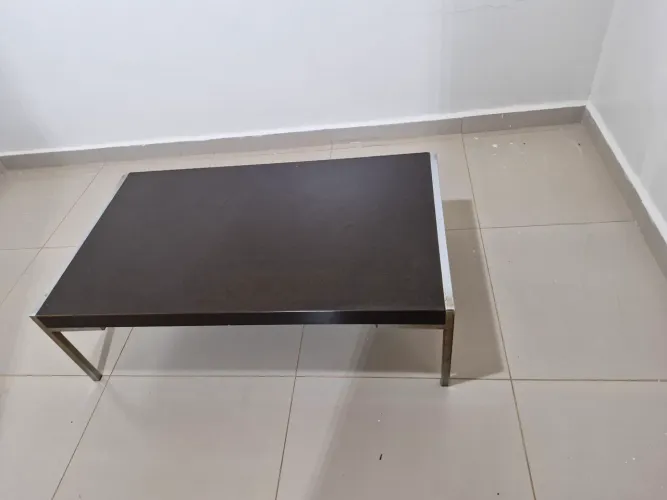 Mesa de Centro Moderna - Design Elegante
