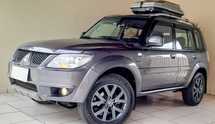 Mitsubishi Pajero TR4 2.0 Flex Automática "95Mil Km" Completa + Couro 2013