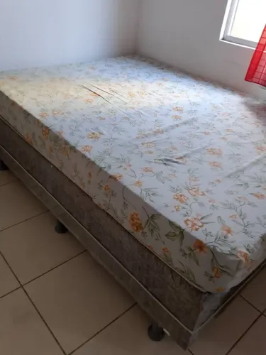 cama box boa condições 