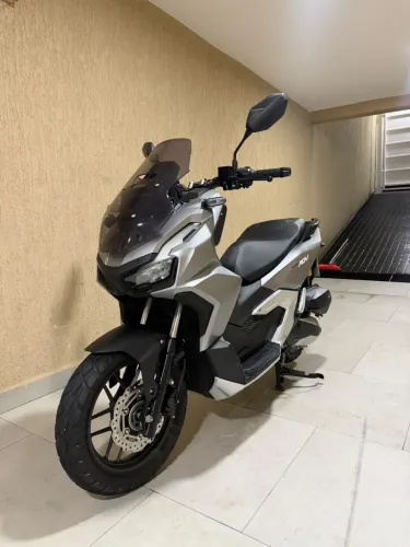 Honda ADV 160 2025