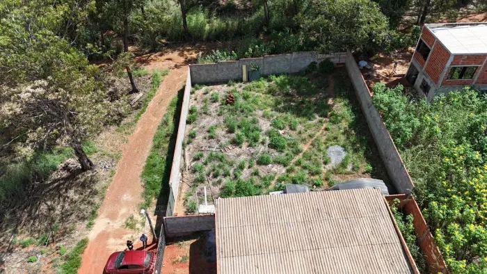 Vendo 2 lotes de 200 metros cada na 26 de setembro atrás do mercado Ipiranga