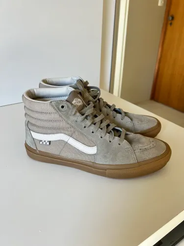 tênis vans sk8-hi cano alto 42 cinza