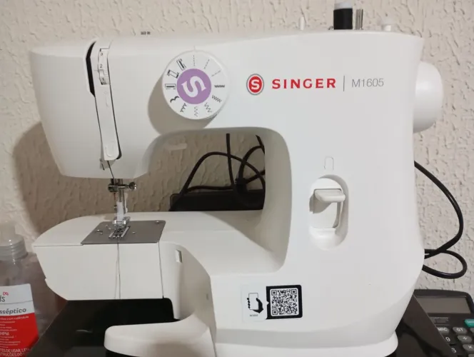 Máquina de costura Singer