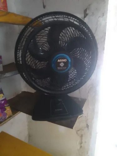 3 ventiladores  de mesa 40 cm