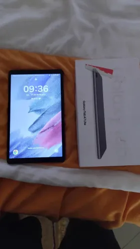 Vendo Tablet Samsung A7 lite completo 