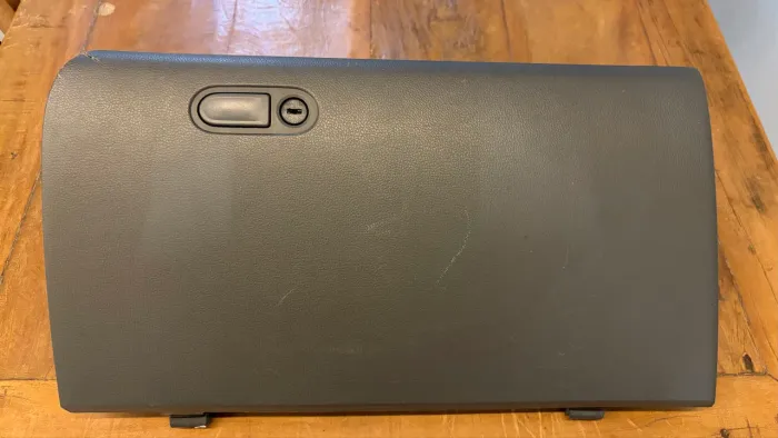 Porta Luvas L200 Triton 2018