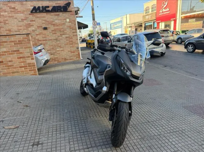 Honda X-adv