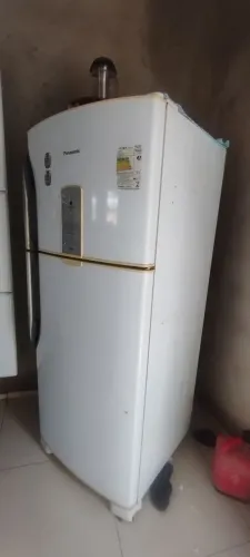 Geladeira Panasonic 