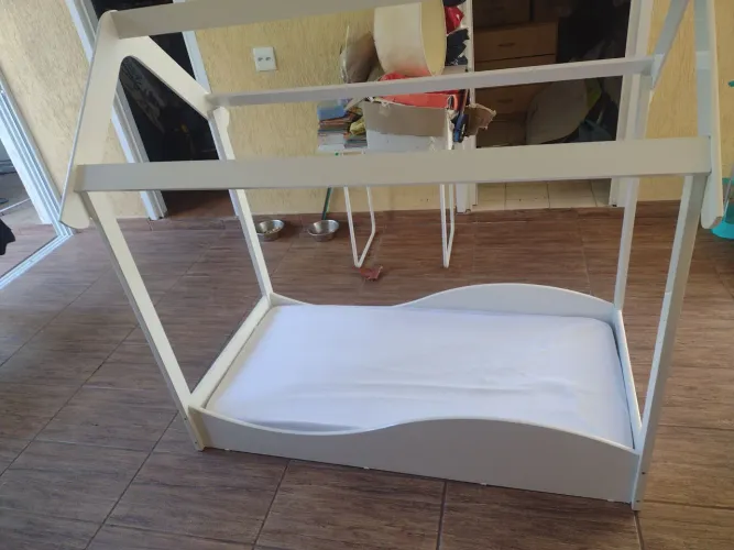 Cama infantil casinha